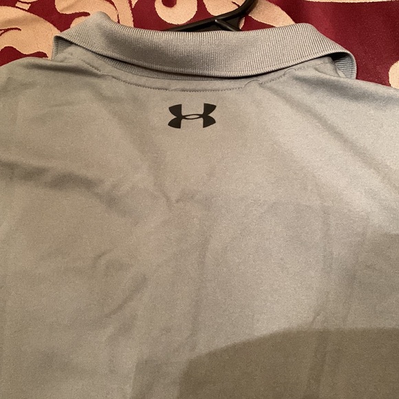 Youth X-Large under armour polo in gray - Picture 4 of 4